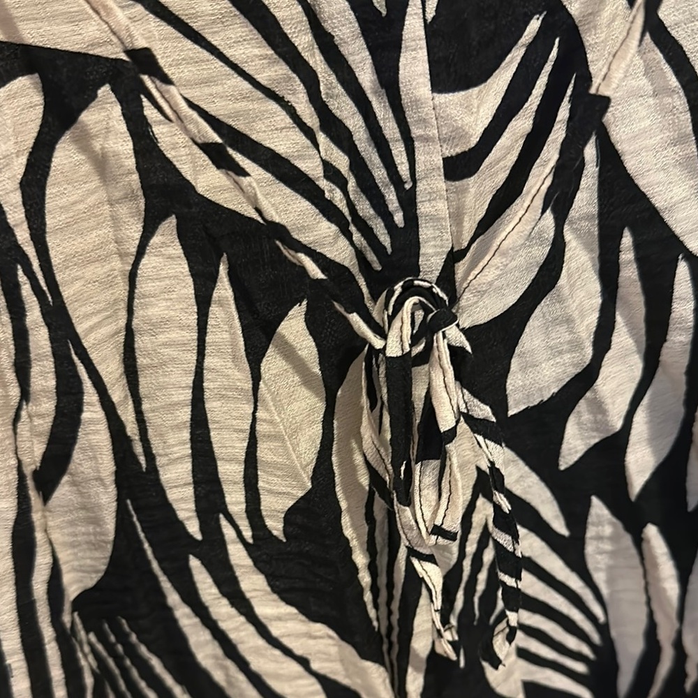 H&M Black and Cream Mini Dress - Picture 5 of 8